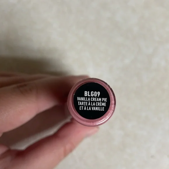 Nyx Vanilla Cream Pie Butter Gloss - Picture 5 of 6